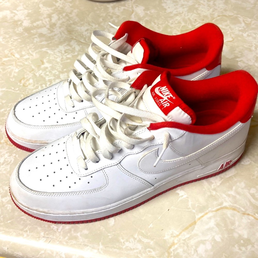 Nike Air Force 1